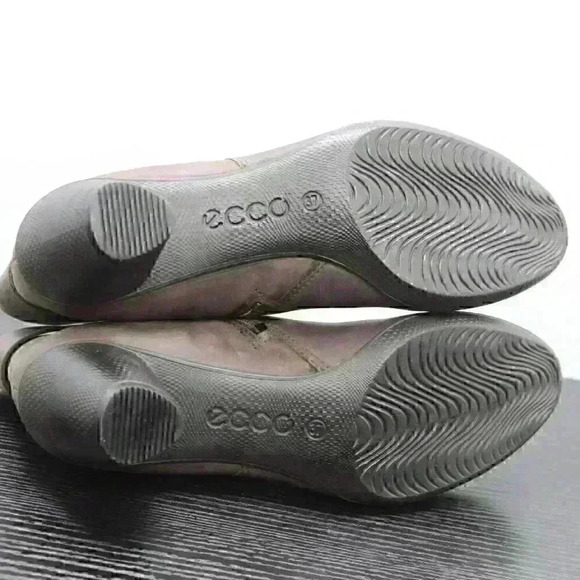 Ecco Women's Taupe Leather Side Zip Up Ankle Boots - Picture 10 of 11